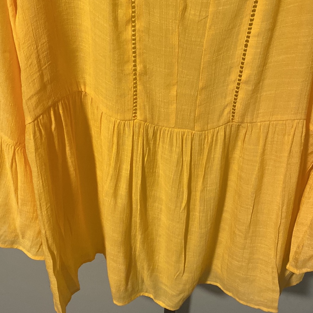 NWT WOMEN’S PLUS SIZE GOLD TUNIC TOP - Picture 3 of 8